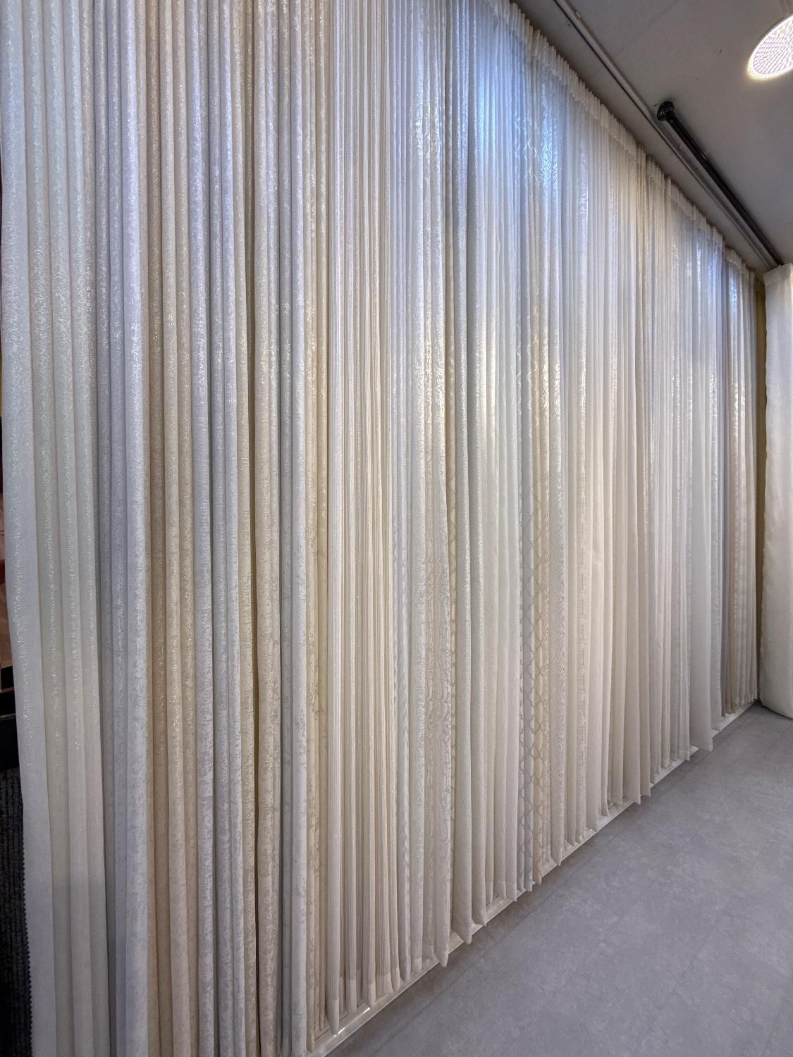 پرده پاییزه9898 آما|پرده، رانر، رومیزی|قم, انسجام|دیوار