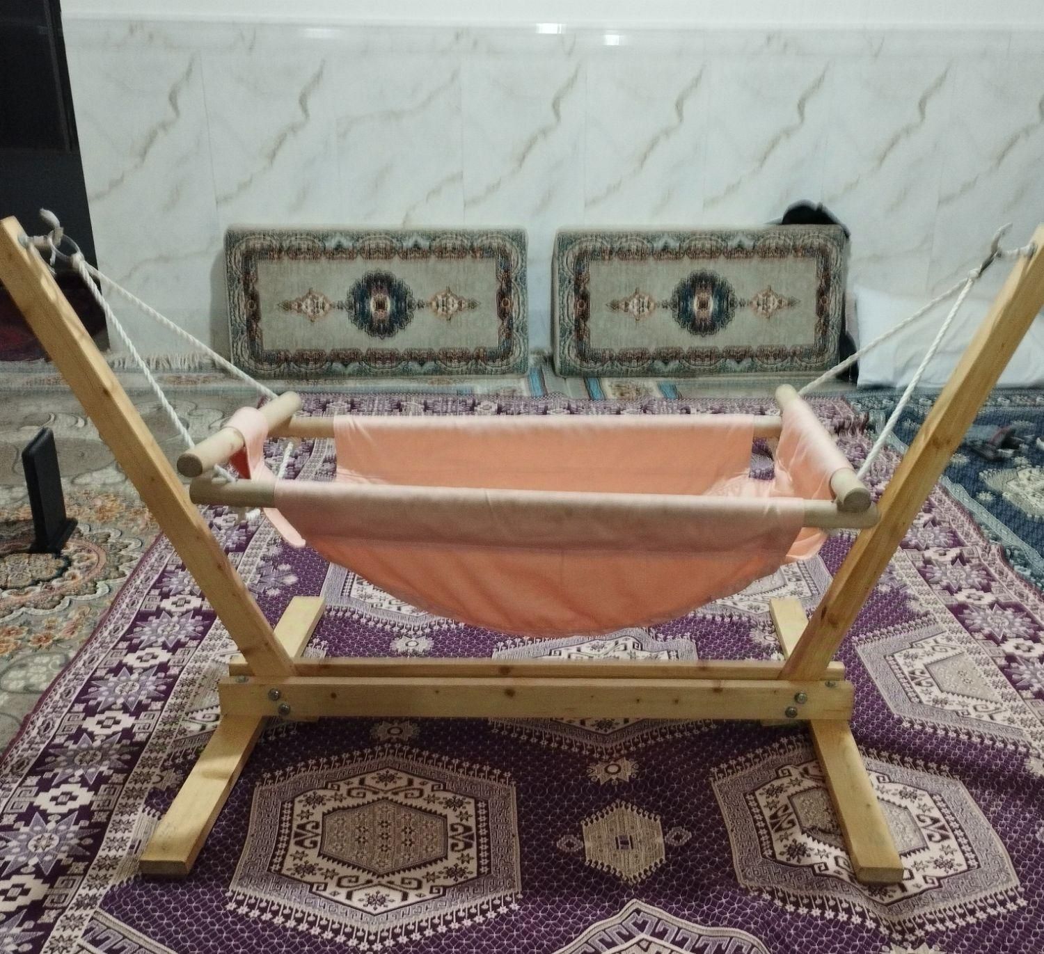 گهواره بچه|اسباب و اثاث بچه|قرچک, |دیوار