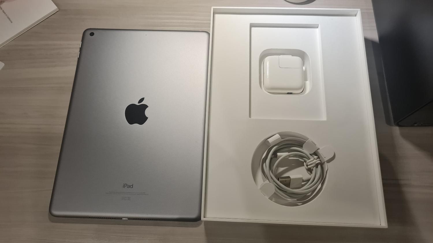 iPad 6th 2018 32 WIFI + apple pen|تبلت|شیراز, قدوسی غربی|دیوار