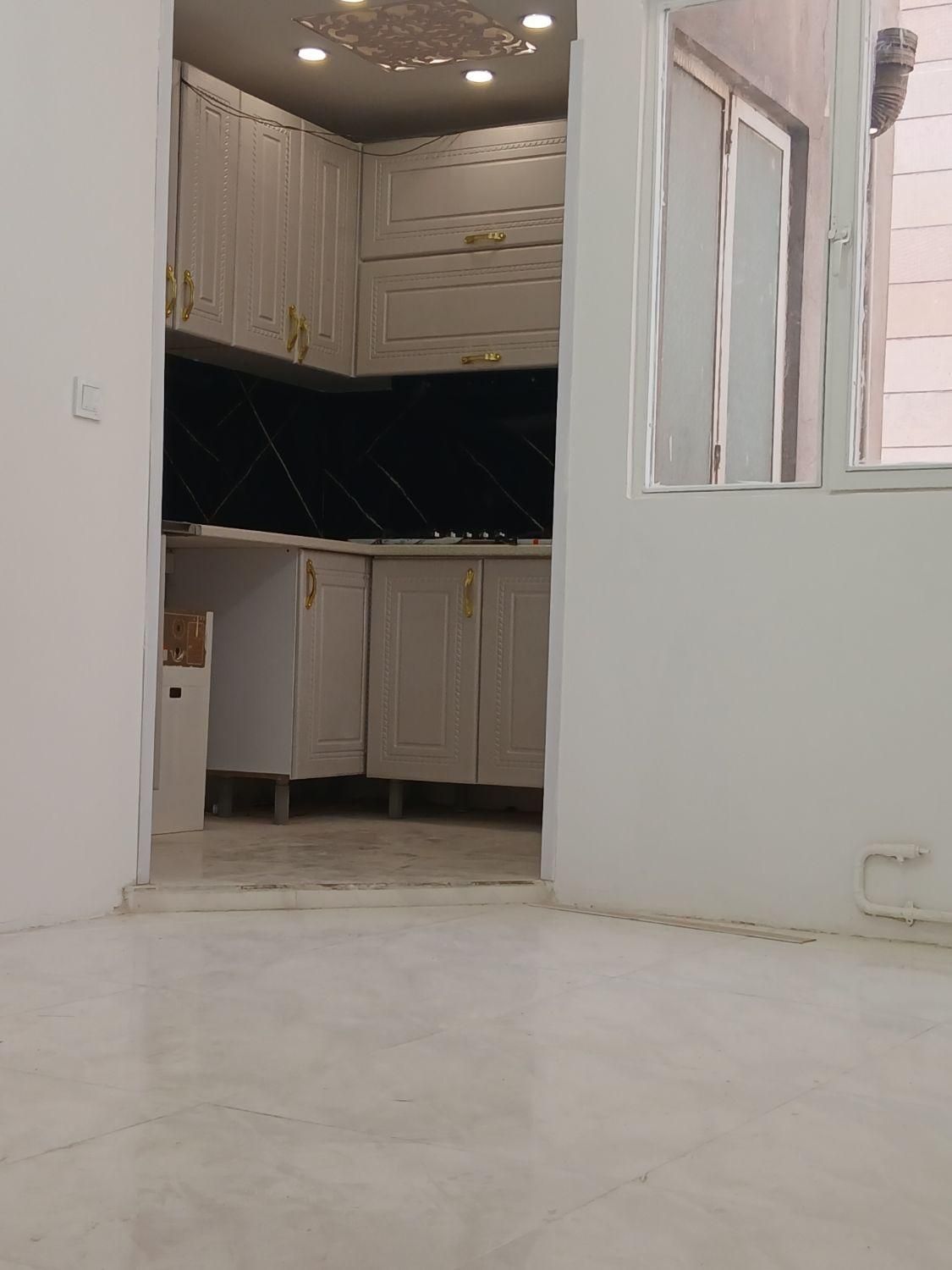 ۳۵ متر آپارتمان، فول بازسازی  غرق نور مرتضوی کارون|فروش آپارتمان|تهران, جیحون|دیوار