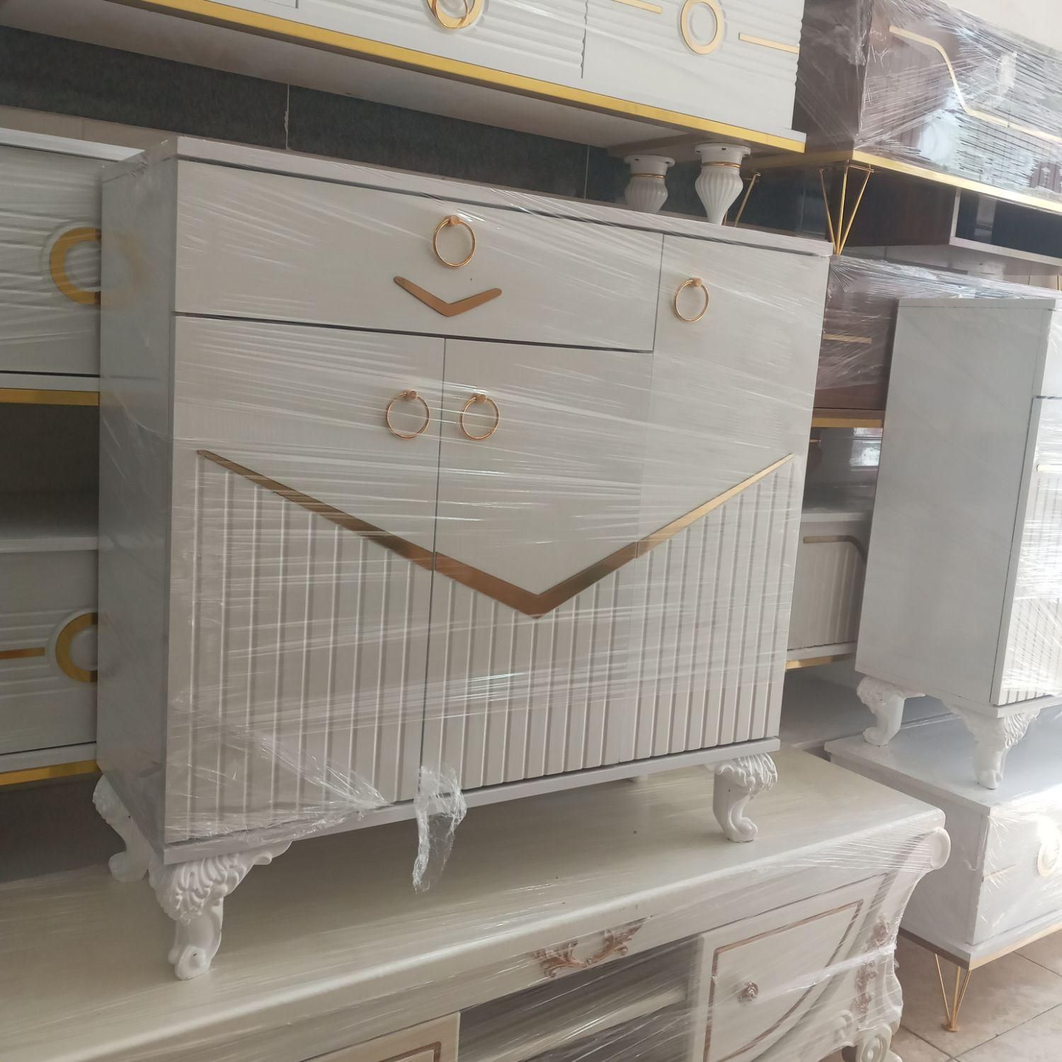 جاکفشی|جاکفشی، کمد، دراور|تبریز, |دیوار