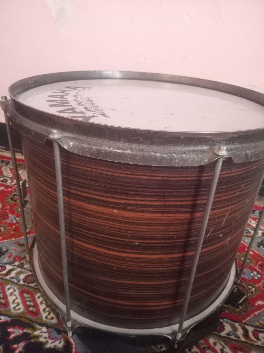 طبل ریز|درام و پرکاشن|بردسیر, |دیوار