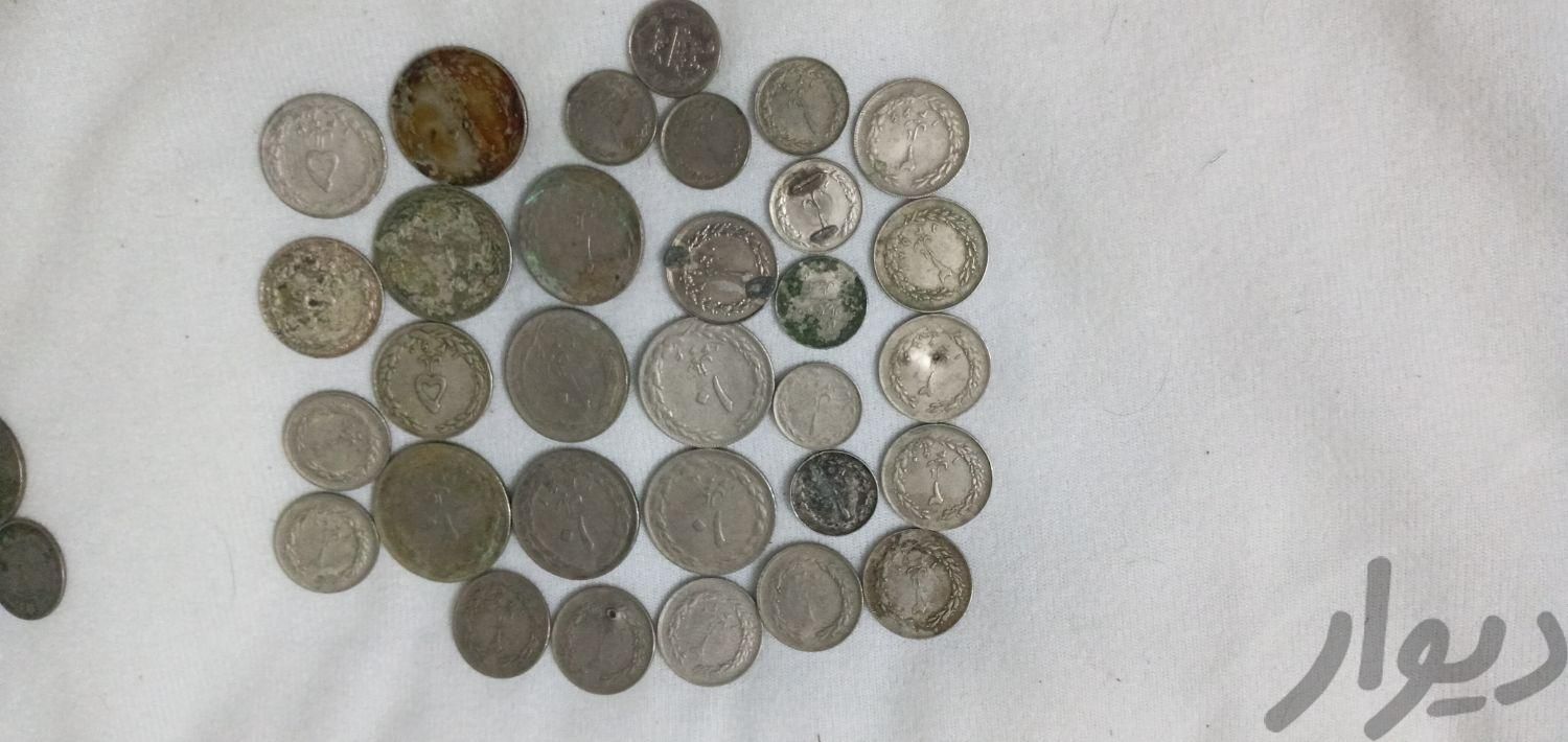 تعدادی سکه قدیمی به فروش میرسد|سکه، تمبر و اسکناس|مشهد, سلام|دیوار