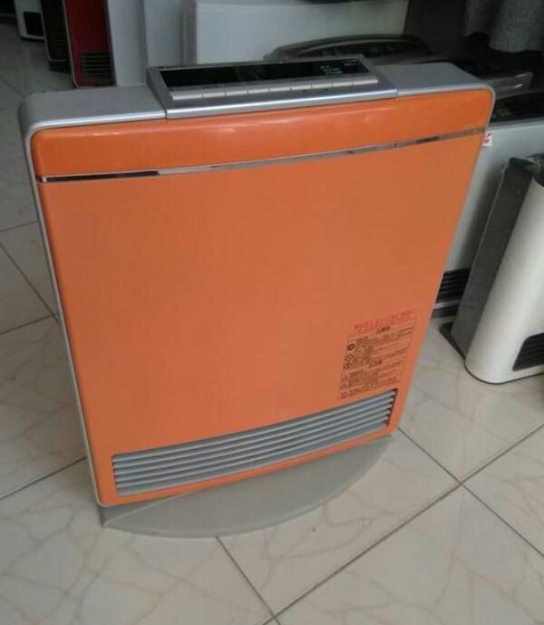 بخاری گازی برقی ژاپنی. درجا. همراه با 18 ماه ضمانت|بخاری، هیتر، شومینه|شاهینشهر, |دیوار