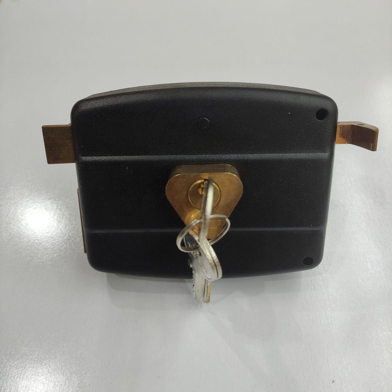 قفل حیاطی|مصالح و تجهیزات ساختمان|یزد, |دیوار