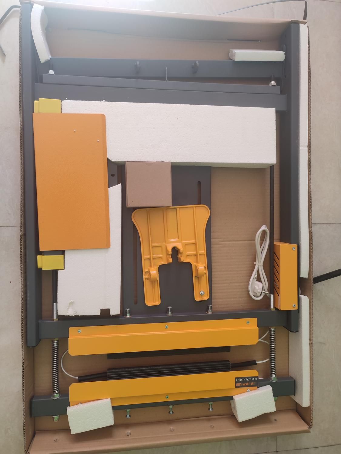 دستگاه دوخت پلاستیک پدالی547بسته بندی پلاستیک|عمده‌فروشی|رشت, آزادگان|دیوار