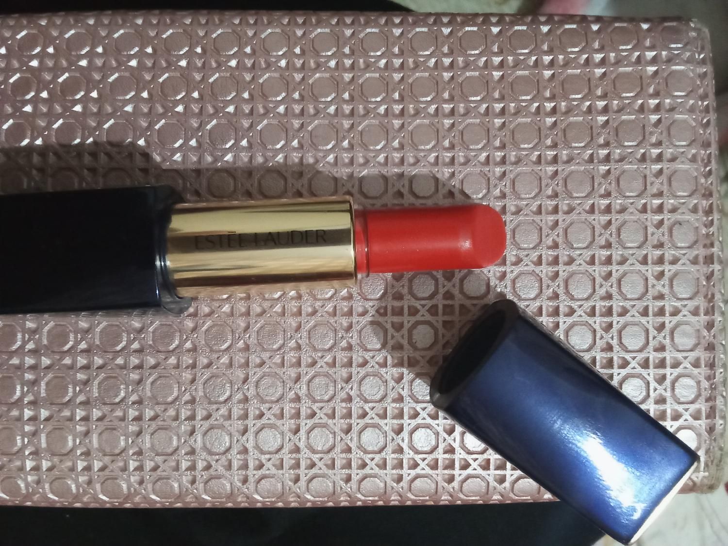 رژ لب مارک اصل ESTEE LAUDER|آرایشی، بهداشتی، درمانی|تهران, وردآورد|دیوار