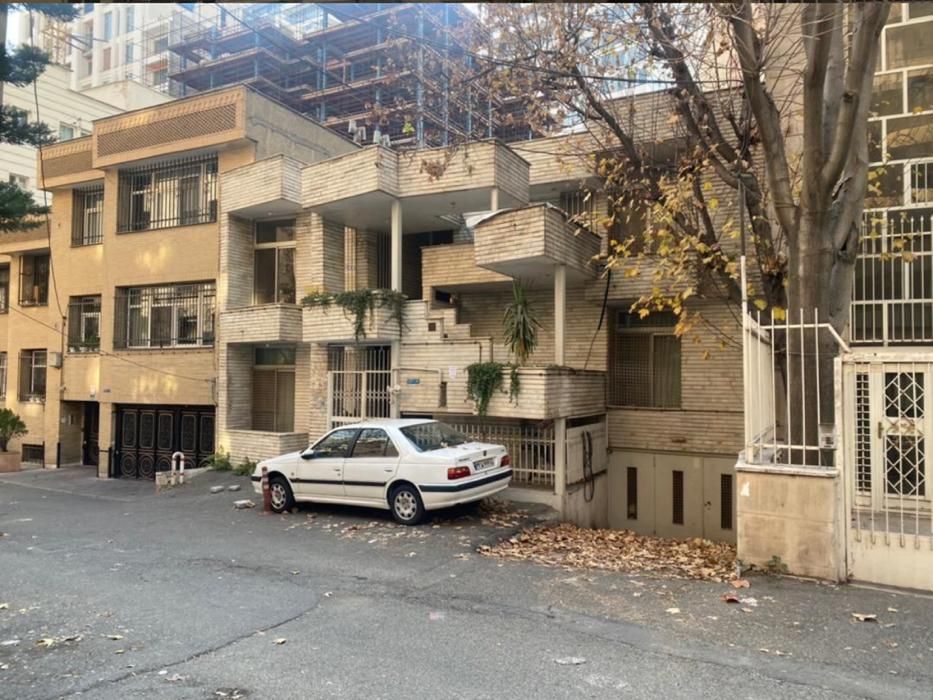 بر دولت ۲۸۰متر کلنگی دارای ۴۰۰متر بناپهنه m113|فروش زمین و ملک کلنگی|تهران, اختیاریه|دیوار
