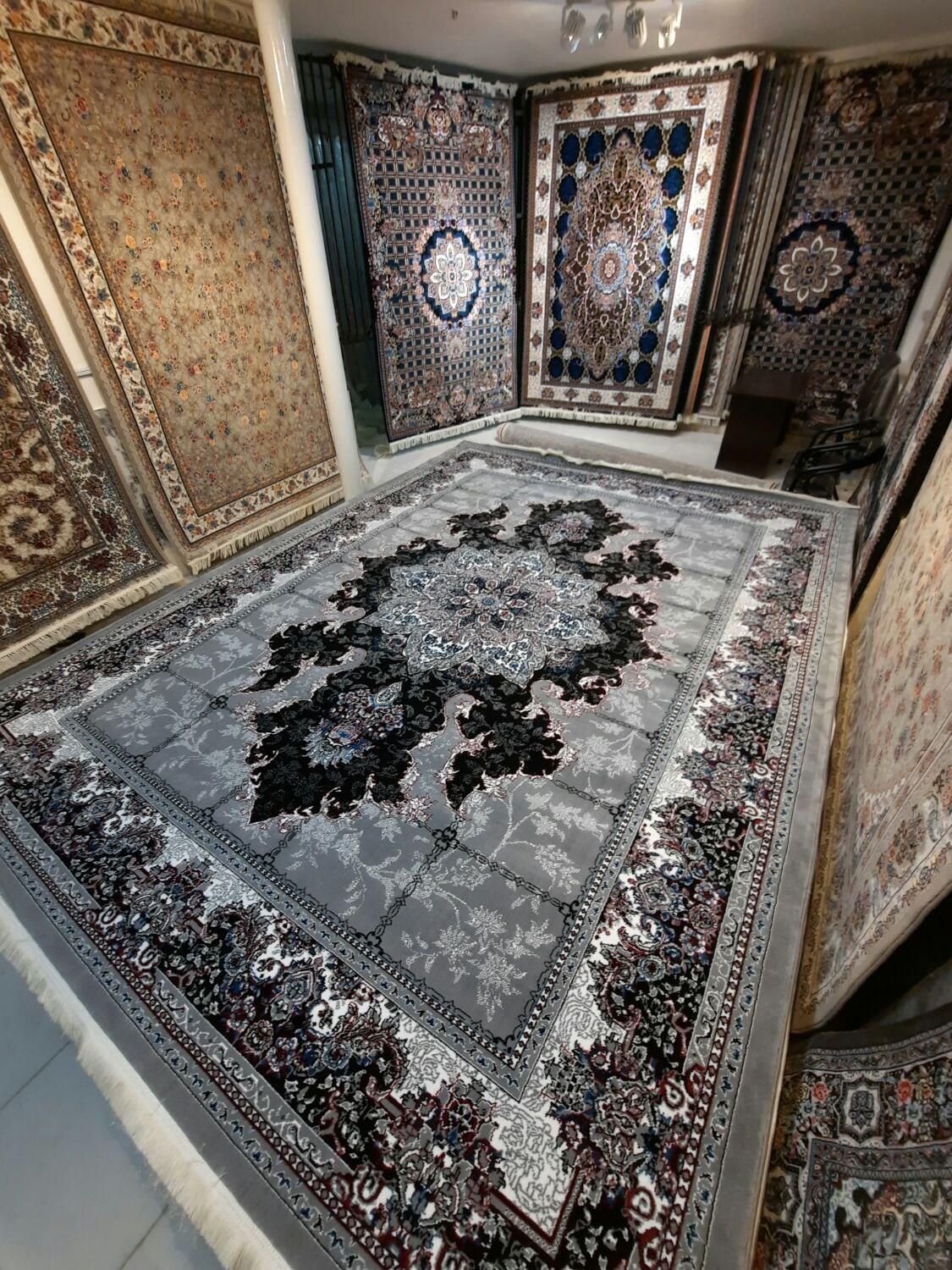 فرش حسینی(دیانت) ۷۰۰شانه۱۲متری تمام نخ *یاسمن*|فرش|مشهد, ایثارگران|دیوار