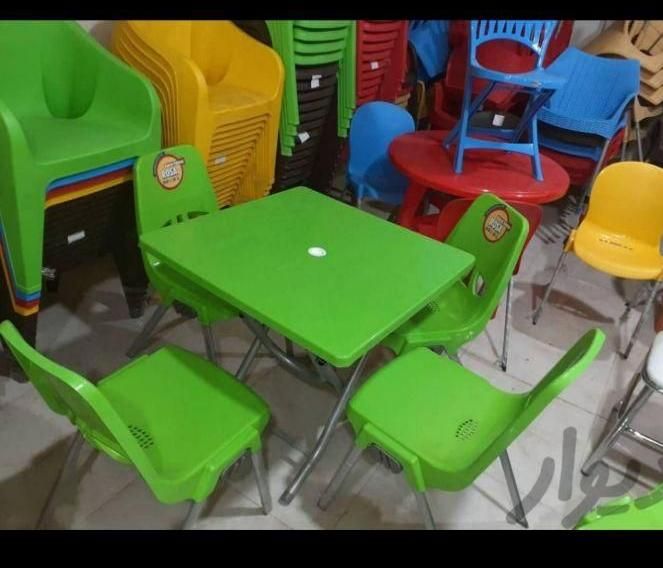 میزو صندلی پلاستیکی پایه فلزی|میز و صندلی غذاخوری|کرمانشاه, |دیوار