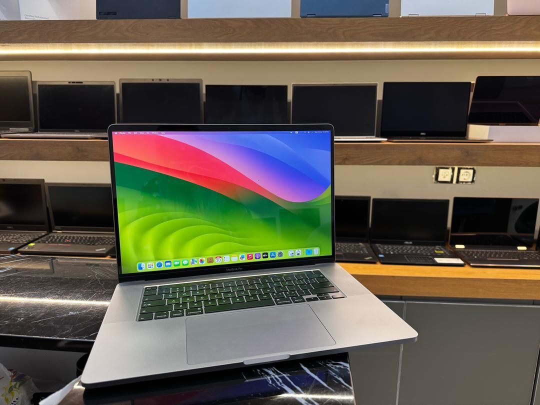 هیولای قدرت اپل گرافیک MacBook Pro Ci9 Rm64 VGA8G|رایانه همراه|شیراز, ملاصدرا|دیوار