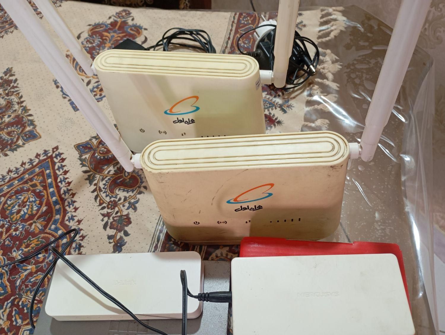 مودم همراه اول سویچ ۸ کانال|مودم و تجهیزات شبکه|کرمانشاه, |دیوار