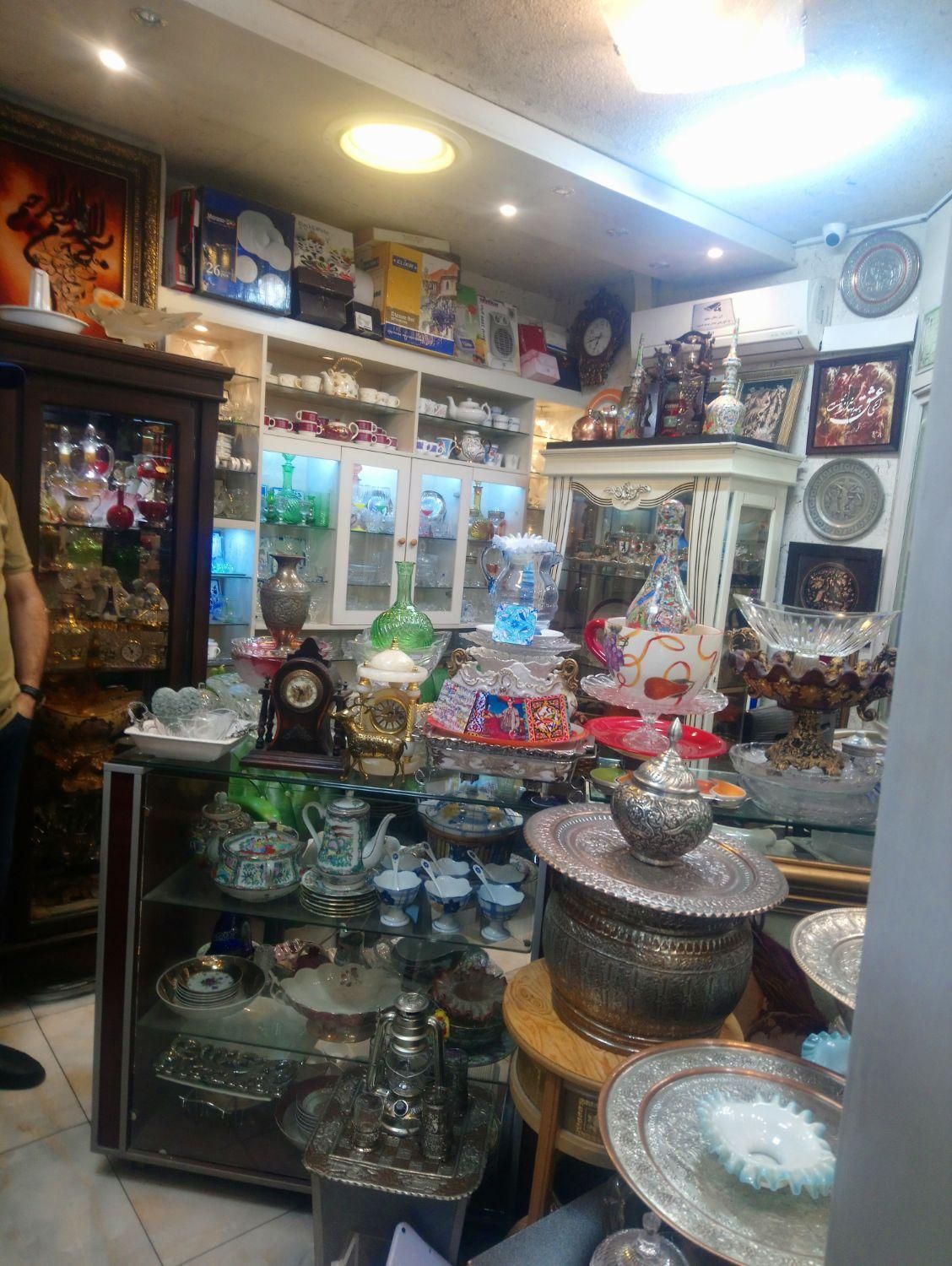 به علت مهاجرت فروش مغازه ۱۴ متری  گیشا (کوی نصر)|فروش مغازه و غرفه|تهران, گیشا|دیوار