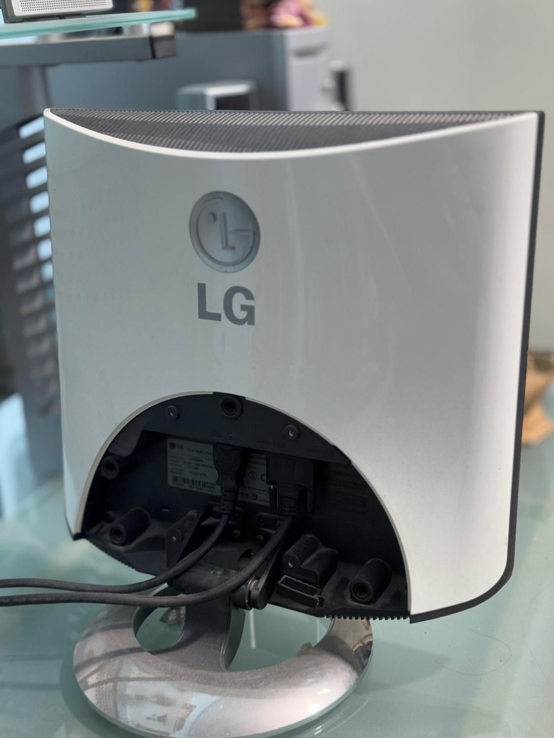 مانیتور ال جی مدل LG L1740P|قطعات و لوازم جانبی رایانه|مشهد, نرگس|دیوار
