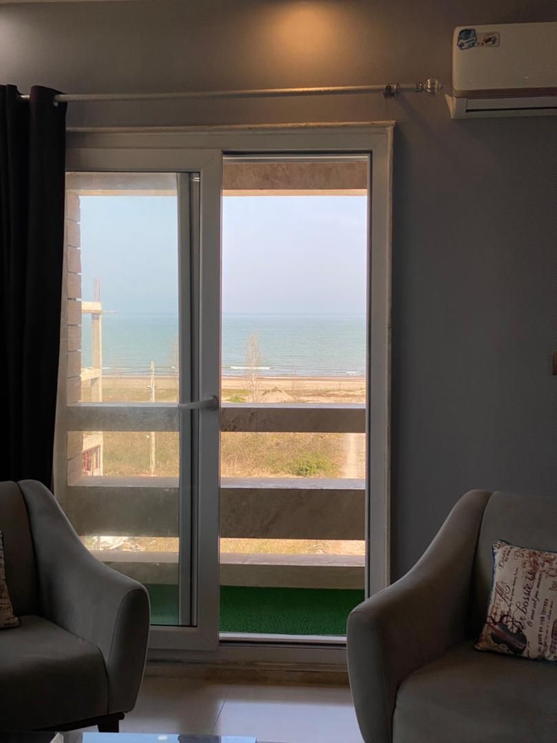 واحدهای ساحلی ویو کامل دریا|اجارهٔ کوتاه‌مدت آپارتمان و سوئیت|بندر انزلی, شهرک اسحاقی|دیوار