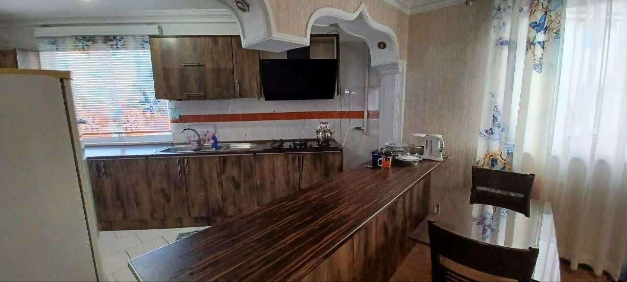 صددرصد مستقل ،یک طبقه یک واحد،بر اصلی|اجارهٔ کوتاه‌مدت آپارتمان و سوئیت|رشت, باهنر|دیوار