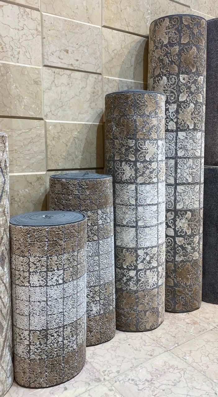 کناره فرش ۷۰۰شانه تمام نخ فانتزی *شهر|فرش|قم, امامزاده ابراهیم|دیوار