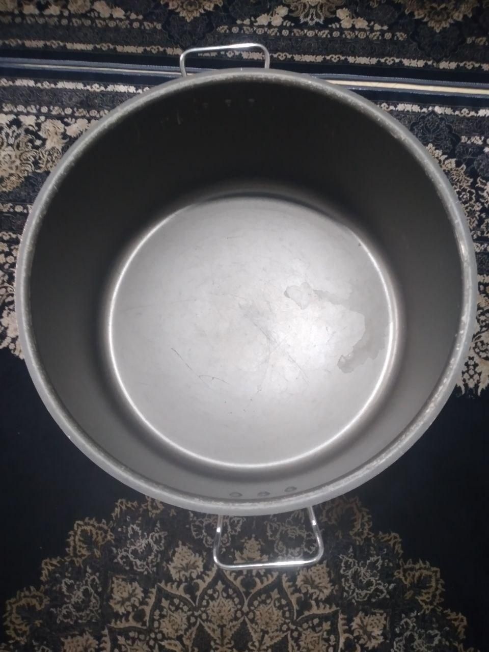 تعدای قابلمه تفلون و یه روحی|ظروف پخت‌وپز|تهران, ابوذر (منطقه ۱۵)|دیوار