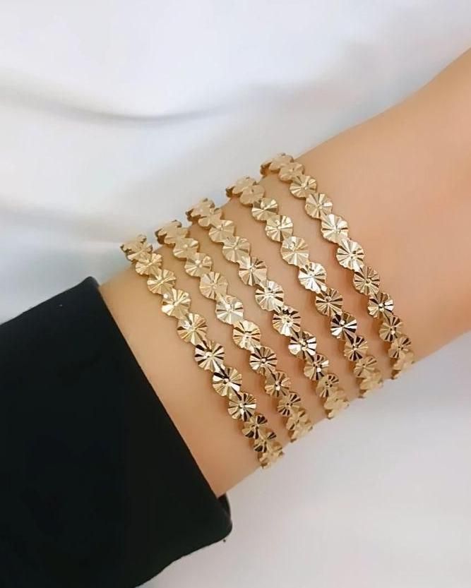 (فروشگاه بدلیجات آمیتیس)النگو طلا روس طرح خورشیدی|بدلیجات|تبریز, |دیوار