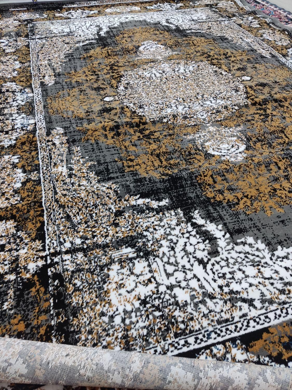 فرش پتینه با کیفیت ))))|فرش|شیراز, کوشک میدان|دیوار