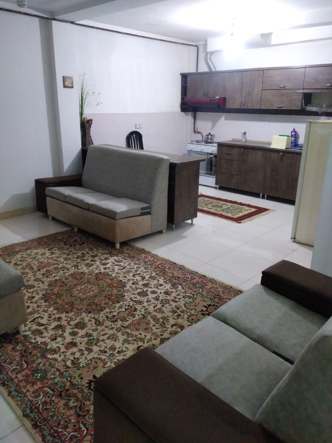 اجاره سوییت،با پارکینگ اختصاصی(تمیز)شهر رشت|اجارهٔ کوتاه‌مدت آپارتمان و سوئیت|رشت, هلال احمر|دیوار