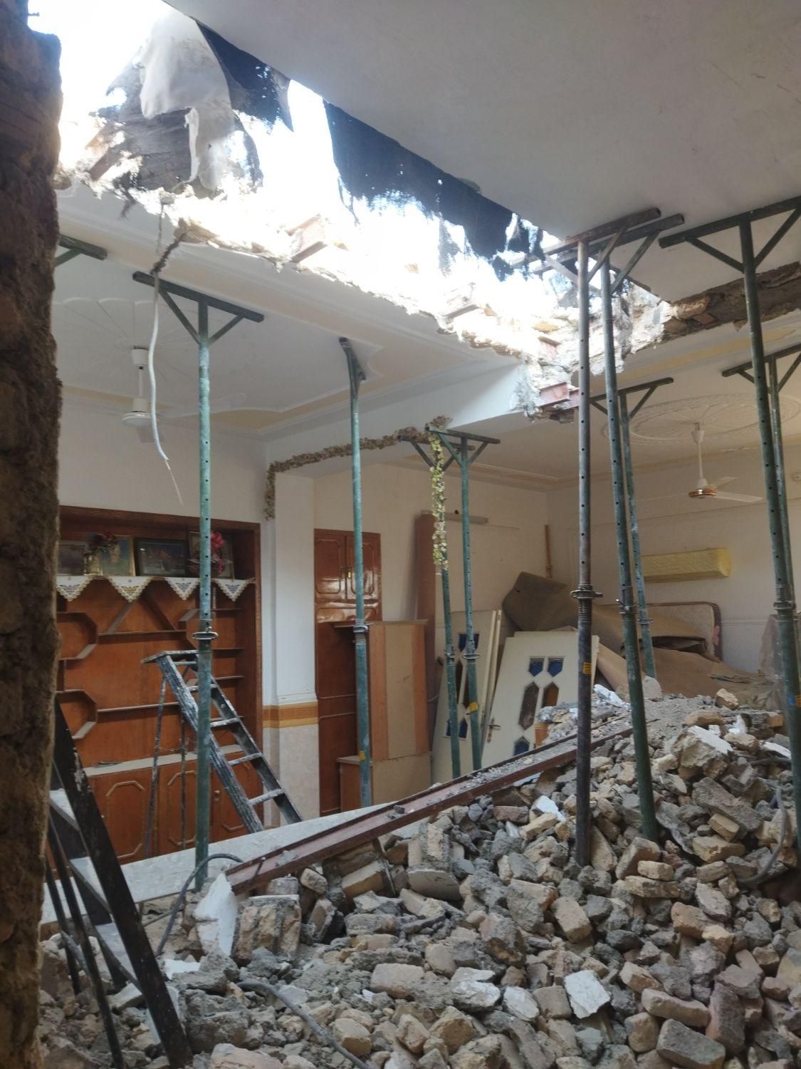 تخریب ‌وکنده کاری ‌باپیکور|خدمات پیشه و مهارت|زابل, |دیوار