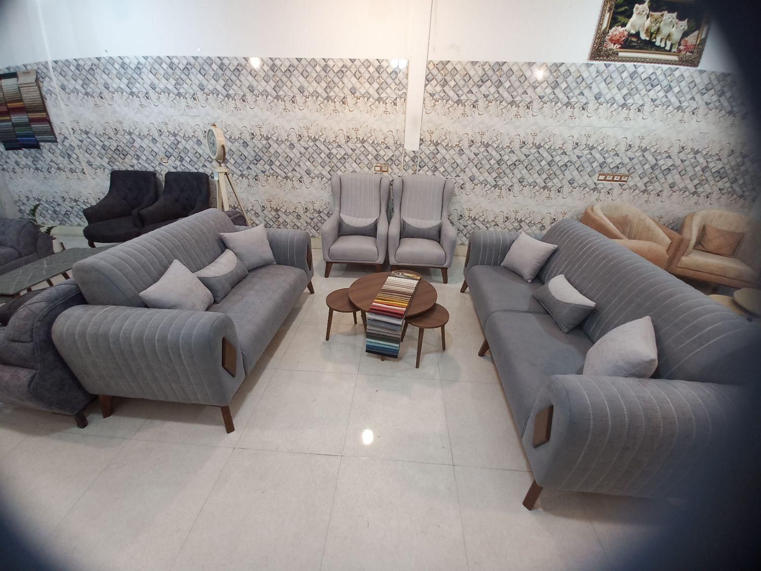 مبل راحتی یونیک|مبلمان خانگی و میز عسلی|مشهد, نوید|دیوار
