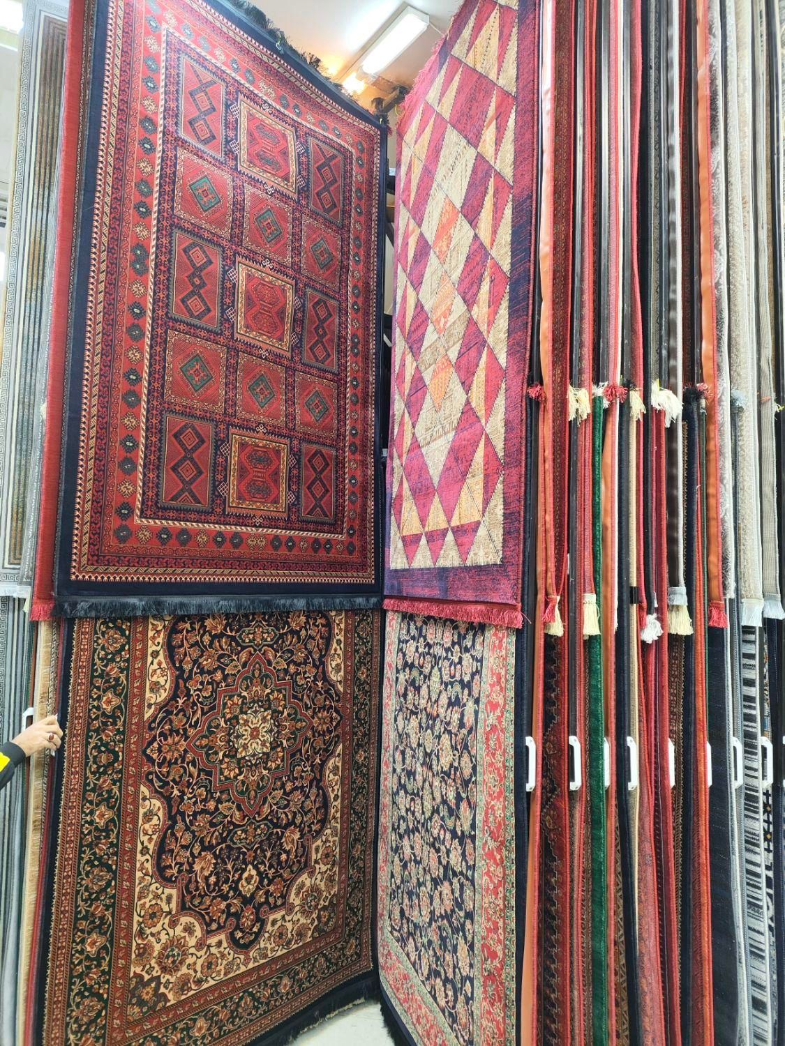 فرش بلوچی چهار متری لاکی روناسی صالح نگارین|فرش|مشهد, امیر|دیوار