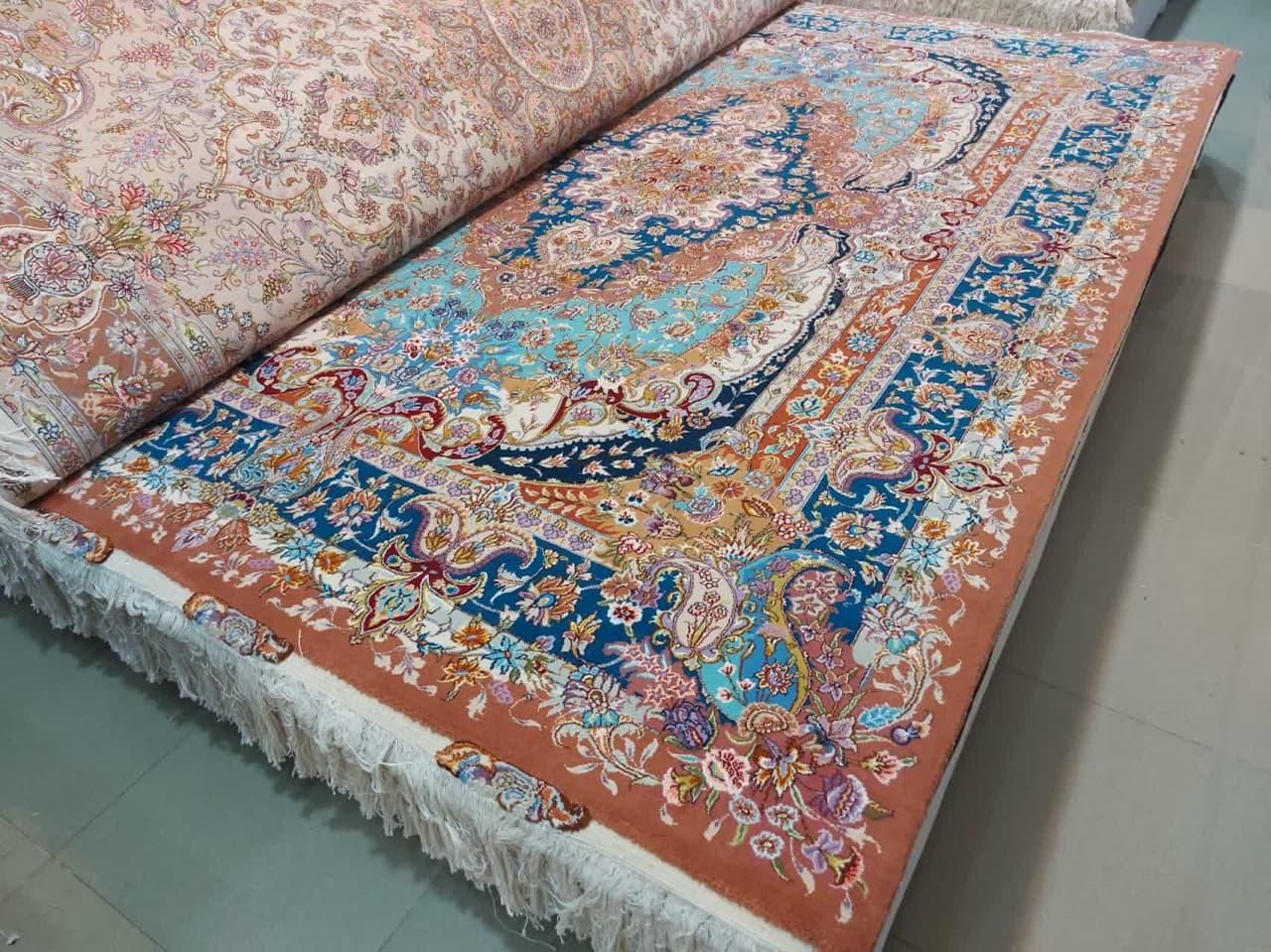 فرش دستبافت جفت 9 متری طرح سالاری|فرش|مشهد, امام رضا (ع)|دیوار