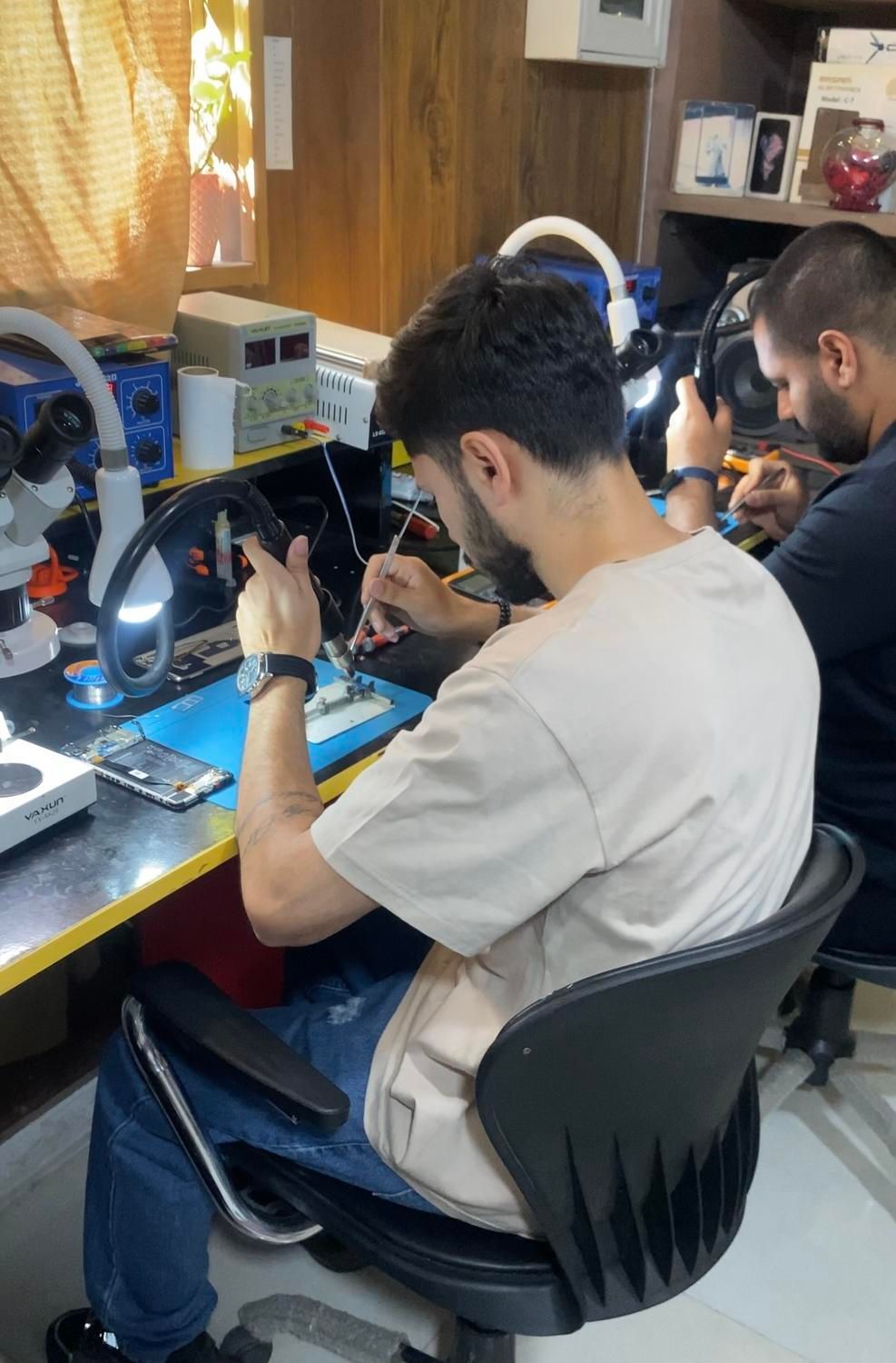 آموزشگاه تعمیرات تخصصی موبایل مهندس سازان ندایی|خدمات آموزشی|رشت, لاکانی|دیوار