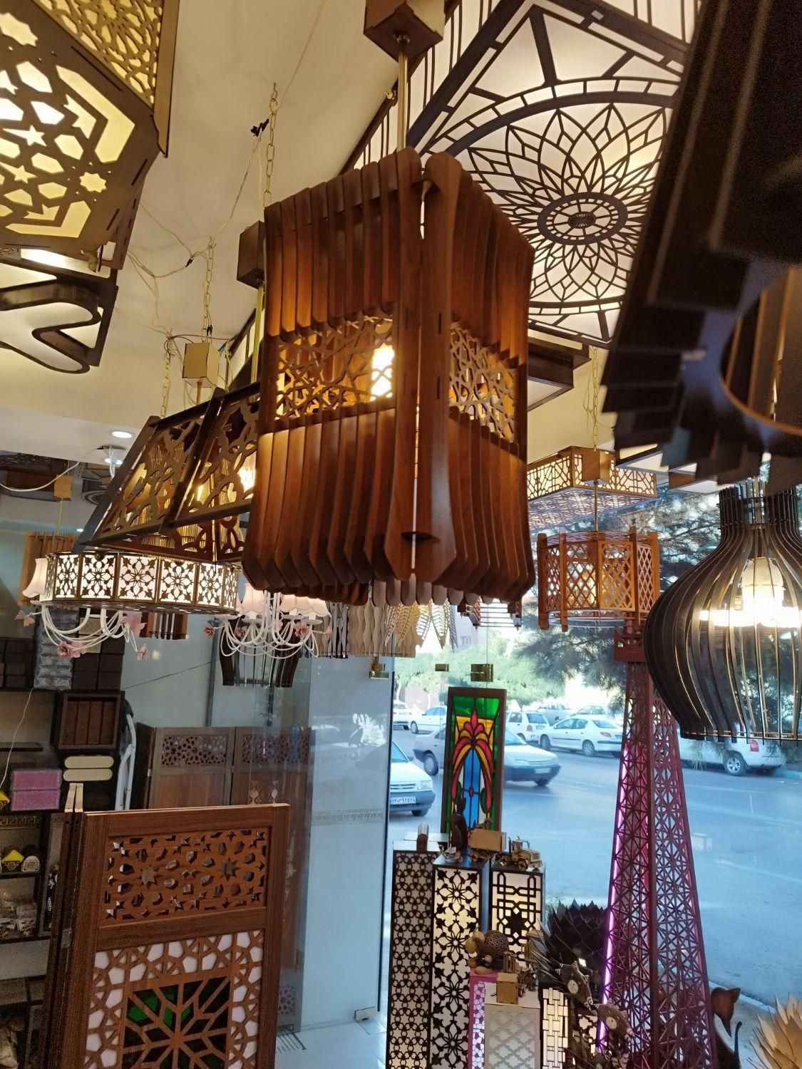 آویز تک شاخه ( لوستر چوبی ) مدل مربعی کد ۲۴|لوستر و چراغ آویز|تبریز, |دیوار