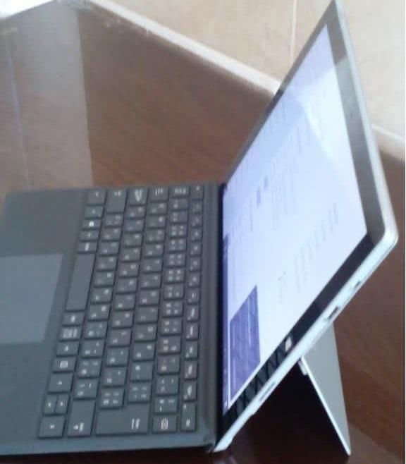 Surface Pro 3 تمیز و سالم به همراه کیبورد|رایانه همراه|مشهد, الهیه|دیوار
