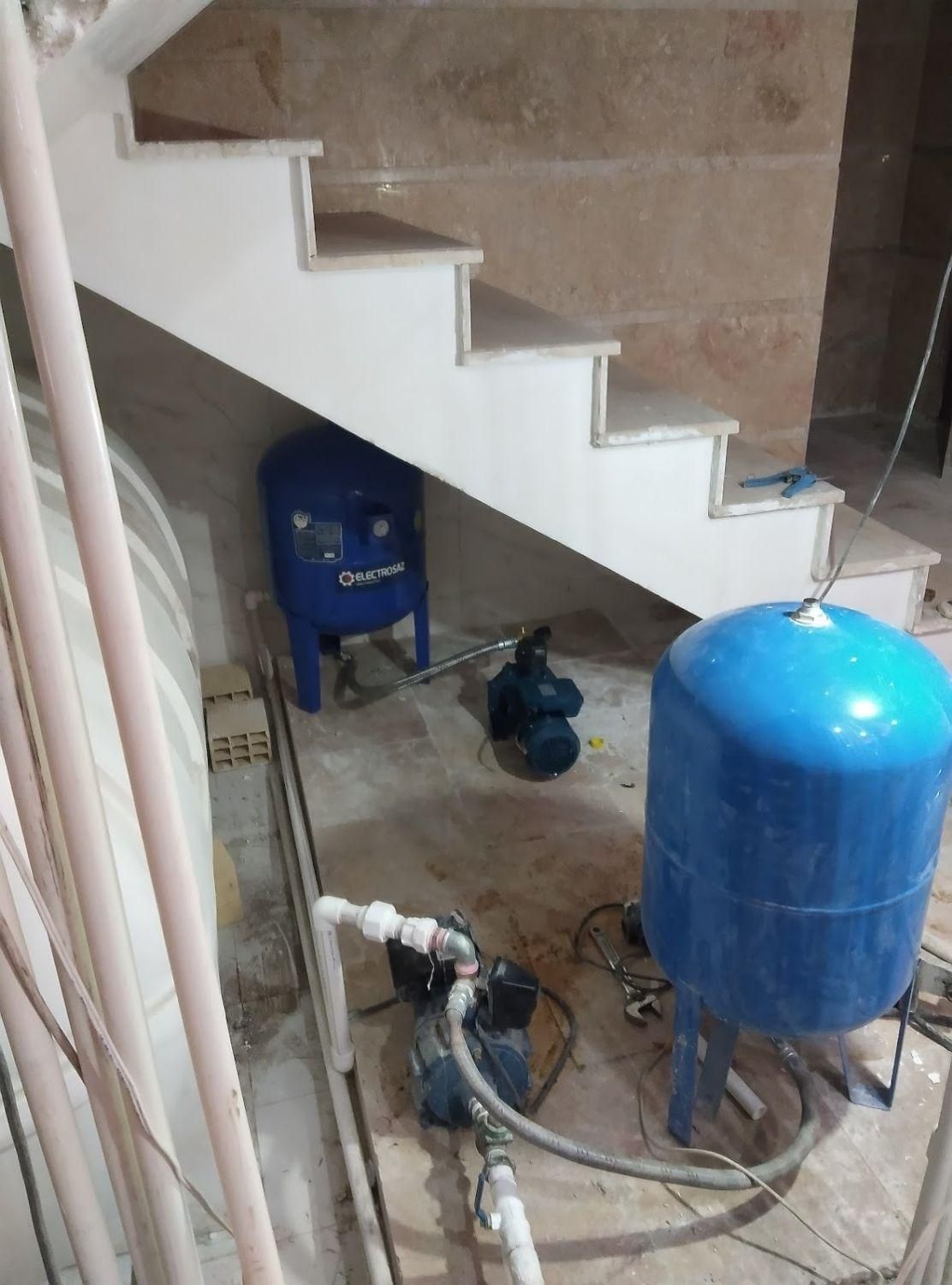 لوله کشی آب نصب انواع پمب خورده کاری وجوش کاری|خدمات پیشه و مهارت|صفادشت, |دیوار