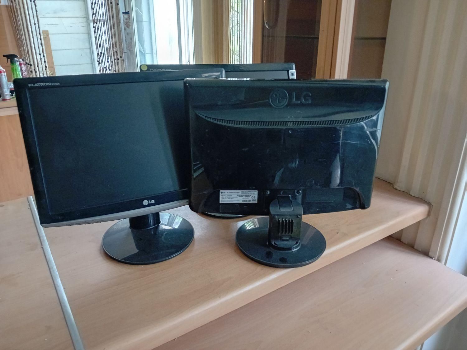 مانیتور LCD 17 واید در حد مشکی برند الجی|قطعات و لوازم جانبی رایانه|تهران, نیروی هوایی (پیروزی)|دیوار