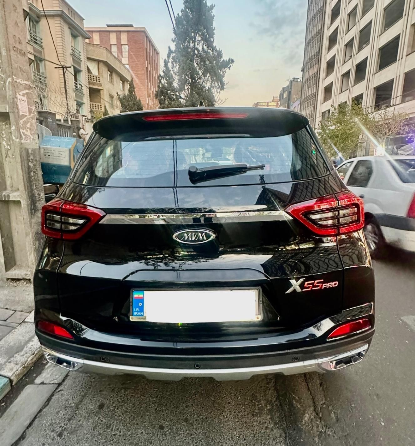 ام وی ام X55 پرمیوم/پرو IE سفید/مشکی/ X22 مدل 1404|خودرو سواری و وانت|تهران, ستارخان|دیوار