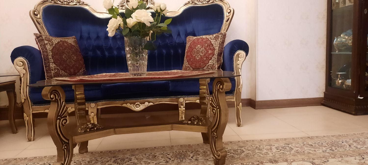 مبلمان چوبی ۷نفره بسیار تمیز|مبلمان خانگی و میز عسلی|اصفهان, نصرآباد|دیوار