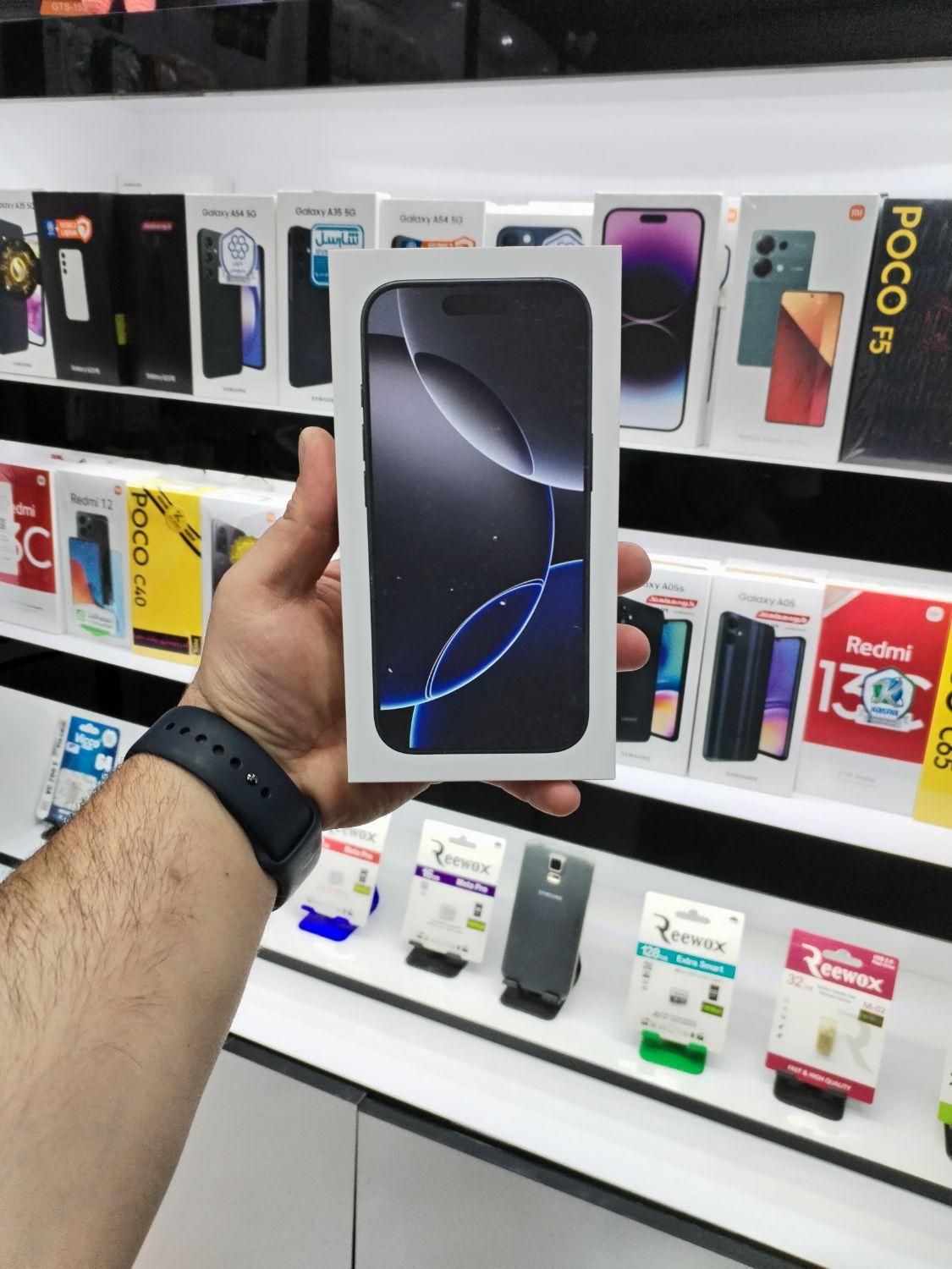 اپل iPhone 16 Pro با حافظهٔ ۲۵۶ به صورت...|موبایل|اصفهان, ارزنان|دیوار