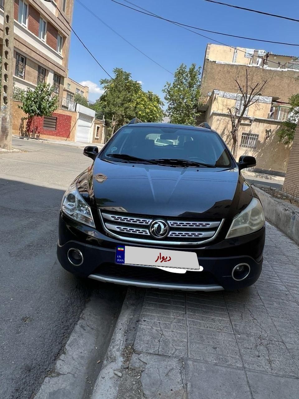 دانگ فنگ H30 کراس، مدل ۱۳۹۶ بی رنگ بسیار تمیز|خودرو سواری و وانت|کرج, کوی کارمندان جنوبی|دیوار