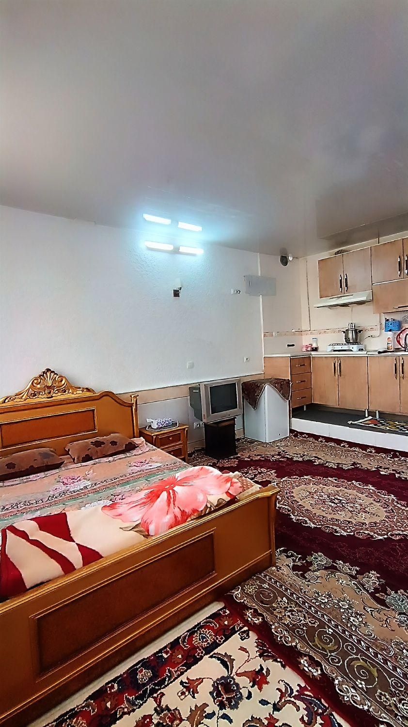 سویت دربست نزدیک به خانه هایه تاریخی|اجارهٔ کوتاه‌مدت آپارتمان و سوئیت|کاشان, دشت لتحر|دیوار