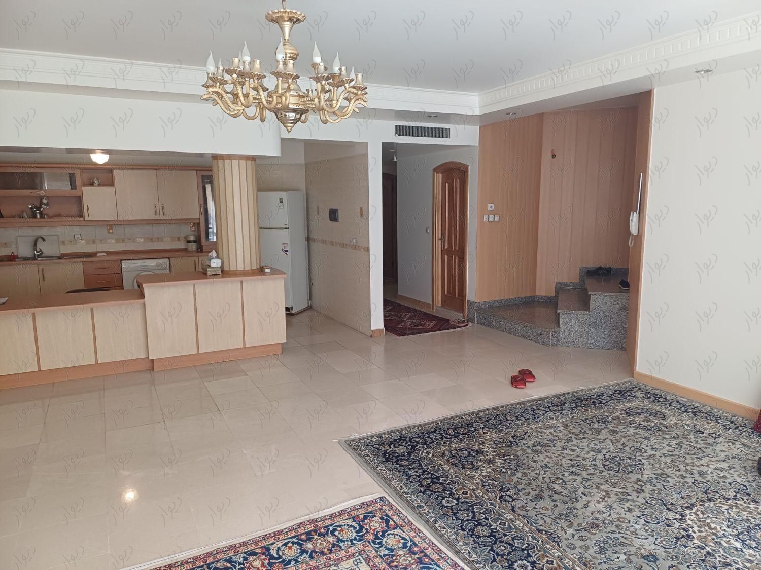 آپارتمان آرام در دسترس از میر.شیخ صدوق و کاخ|اجارهٔ آپارتمان|اصفهان, شیخ صدوق|دیوار