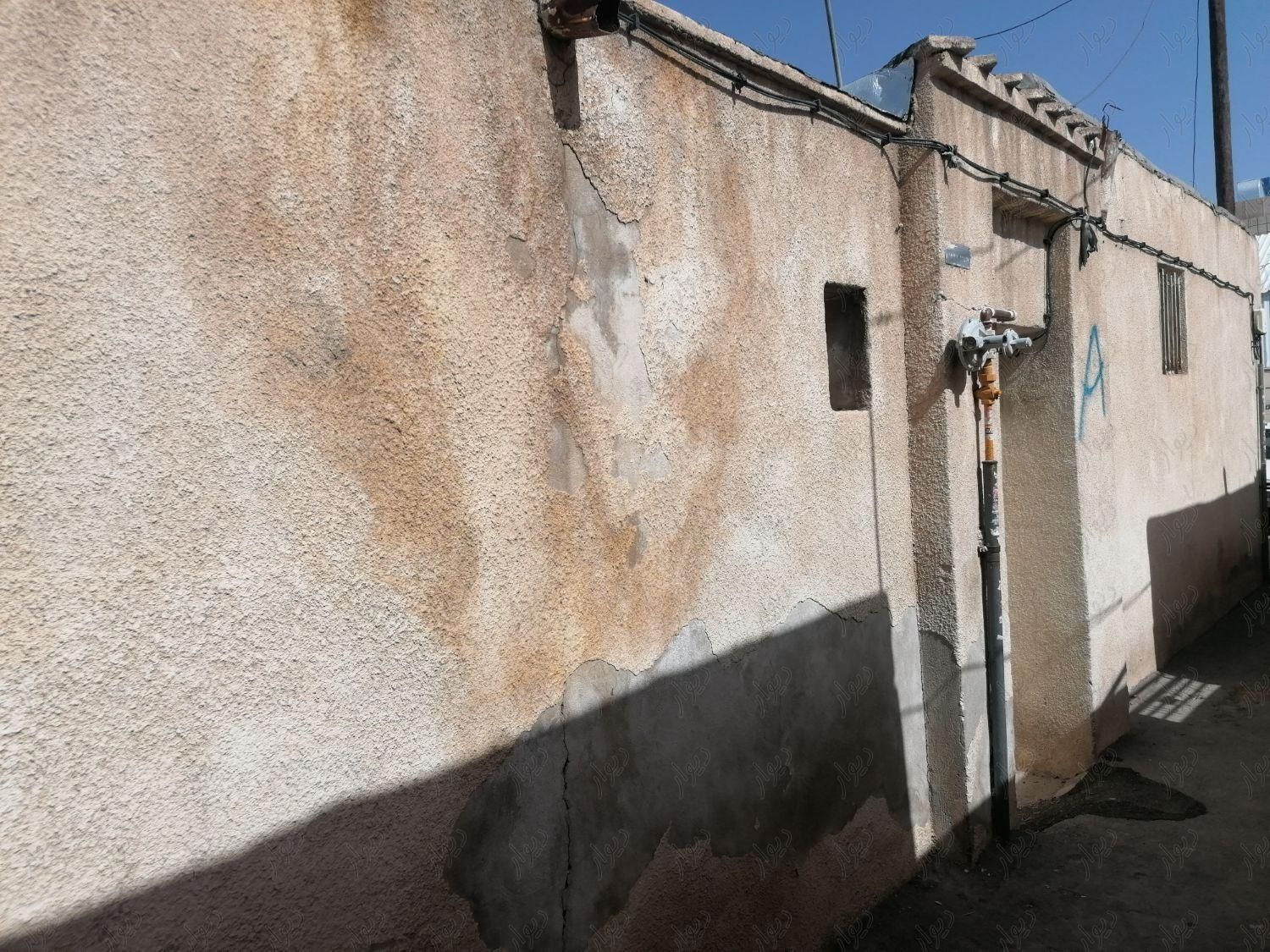 مسکونی قدیمی ساز 160 متر|فروش زمین و کلنگی|اصفهان, همت‌آباد|دیوار