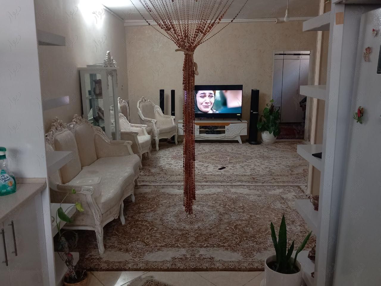 خانه طبقه همکف|فروش خانه و ویلا|مشهد, شهید هنرور|دیوار