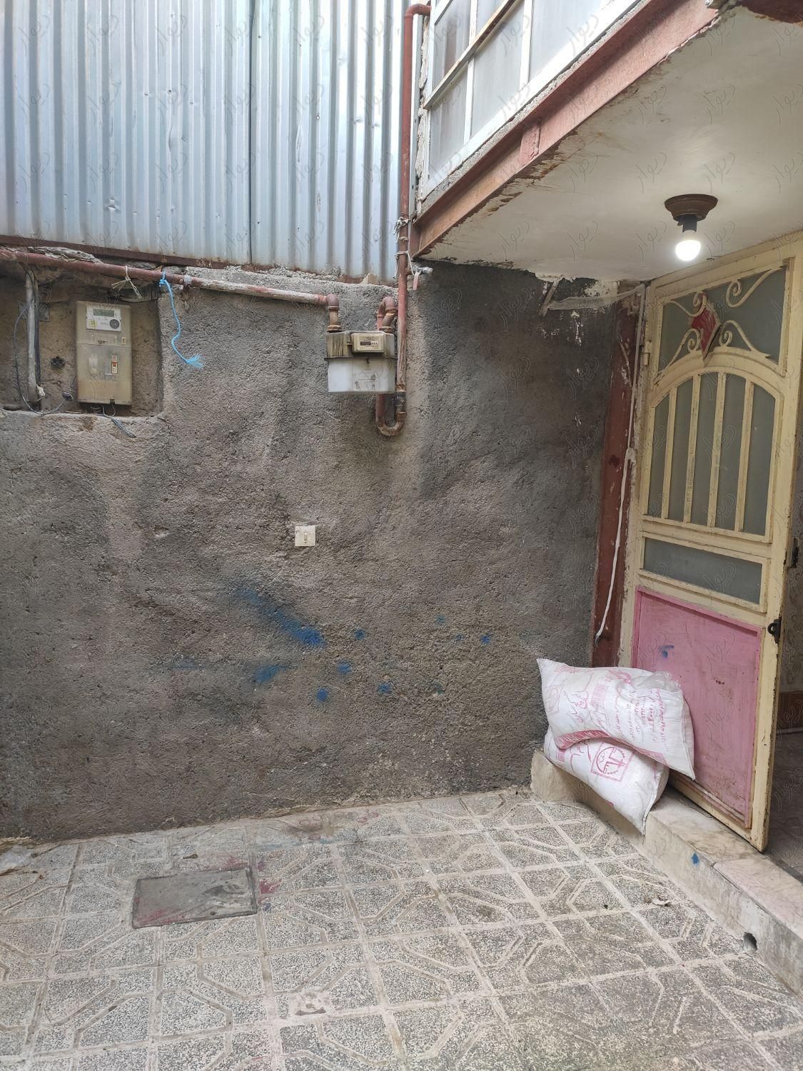 ویلایی ۸۰ متر با قولنامه هولو گرام دار|فروش خانه و ویلا|مشهد, شهید آوینی|دیوار
