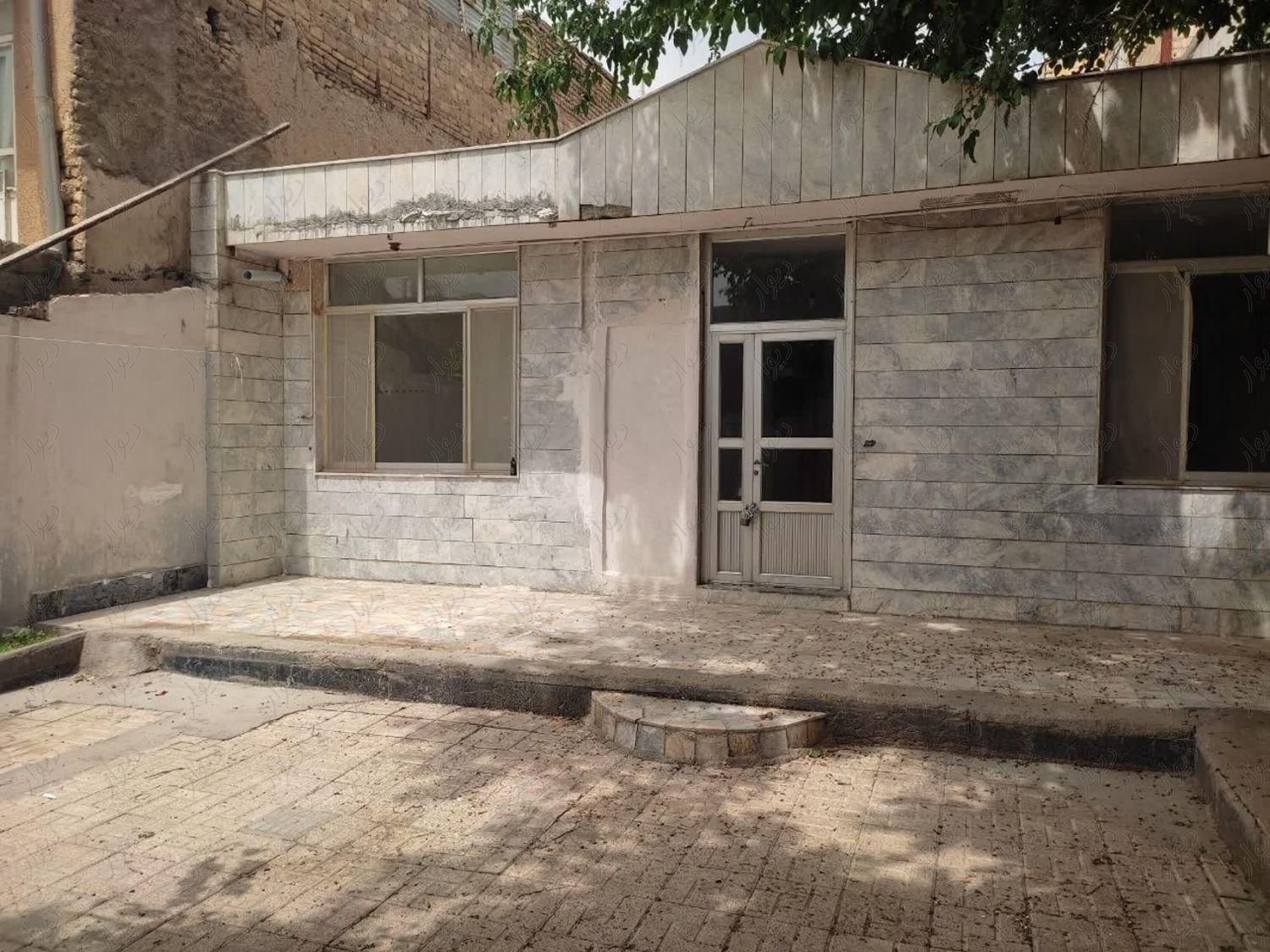 منزل ویلایی 210 متری همکف تخلیه|اجارهٔ خانه و ویلا|مشهد, حسین‌آباد|دیوار