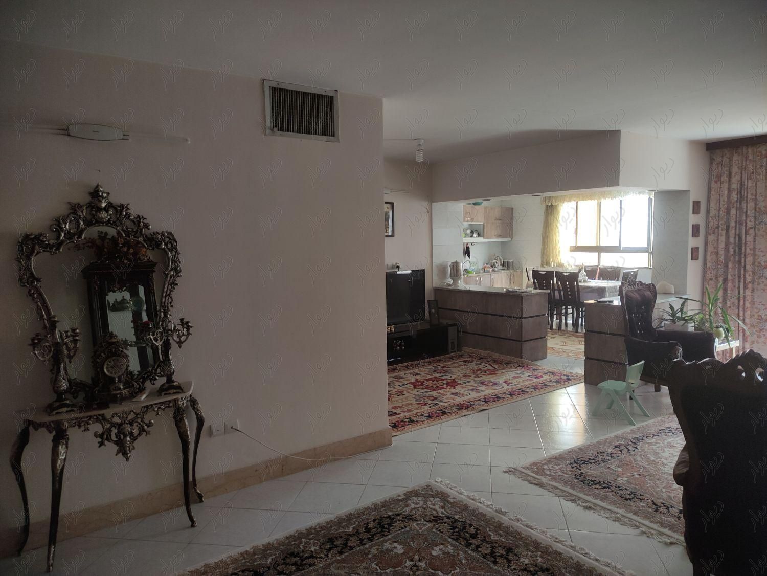 آپارتمان سه طبقه هر طبقه 150 متر|اجارهٔ آپارتمان|اصفهان, جی شیر|دیوار