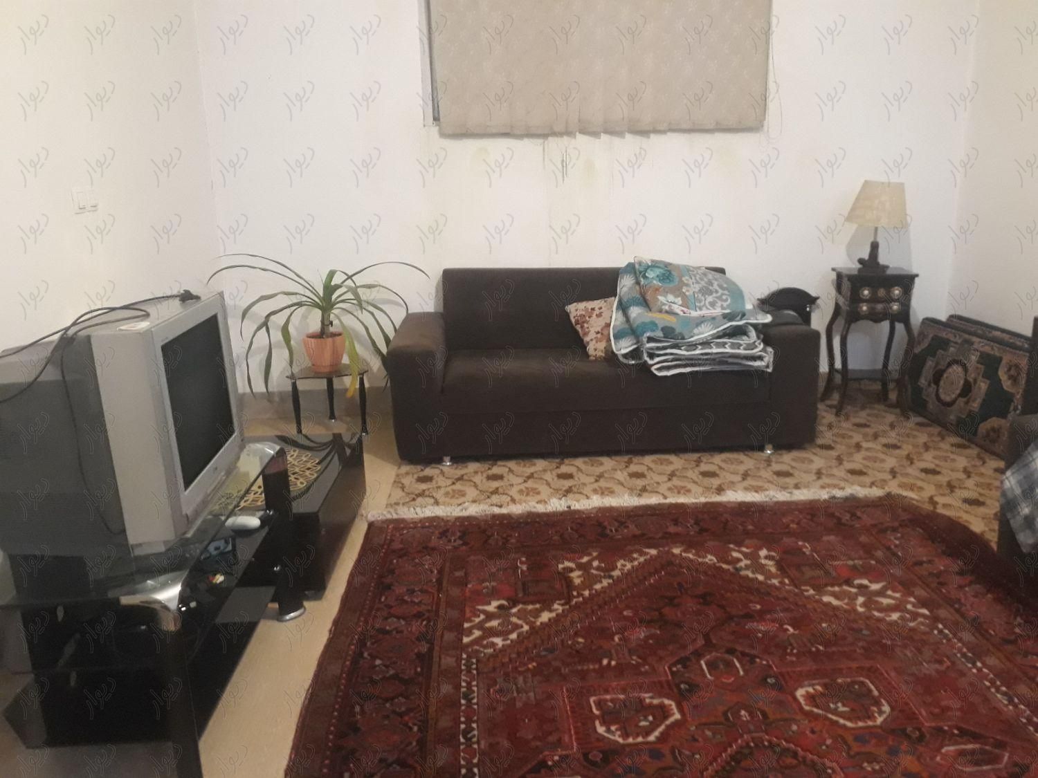 رهن کامل یه خواب ویلایی طبقه ۲|اجارهٔ خانه و ویلا|شیراز, هویزه|دیوار