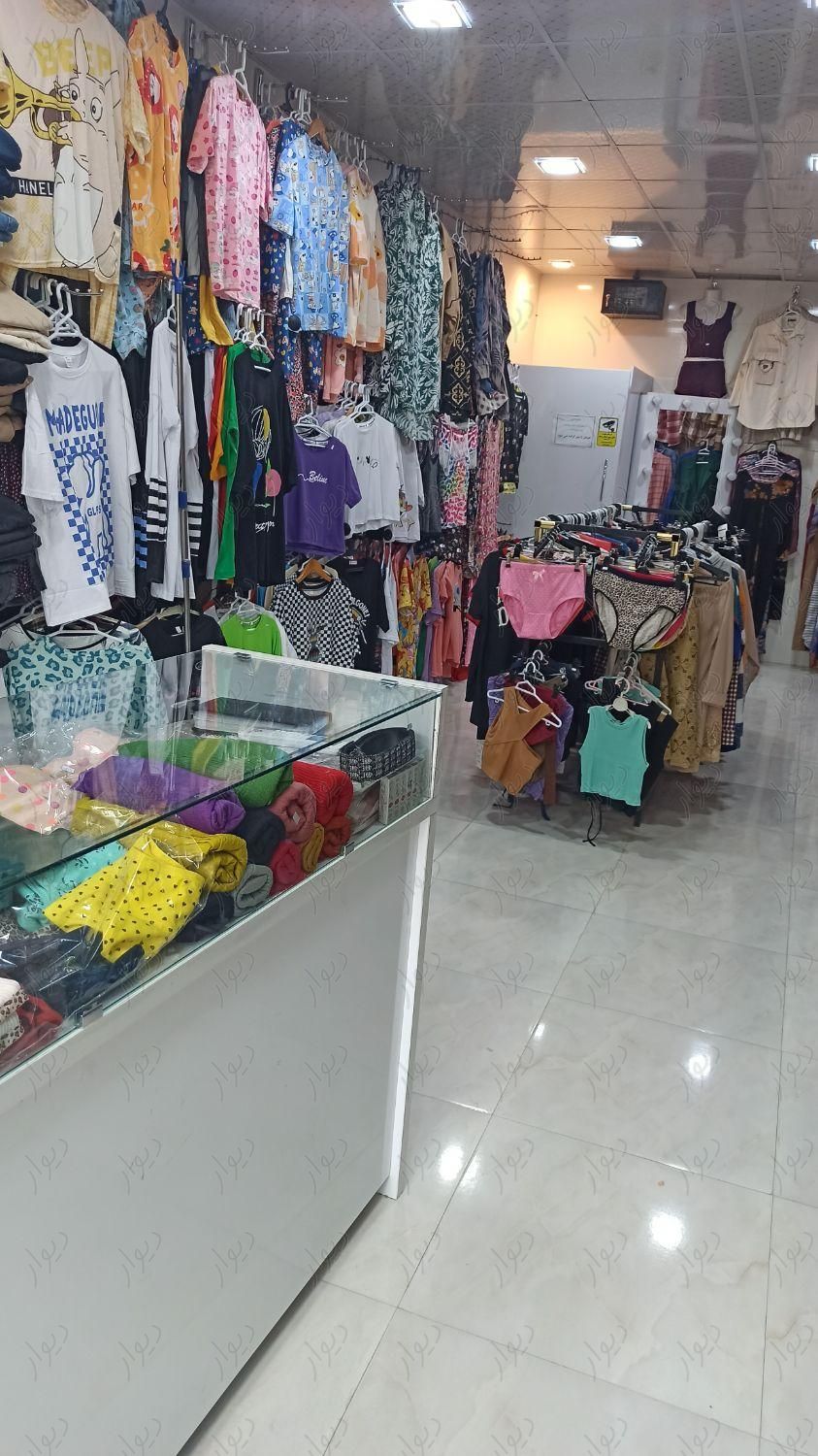 واگذاری مغازه پوشاک زنانه خیابان معلم فرعی ۱۵|اجارهٔ مغازه و غرفه|بندر کنگان, |دیوار