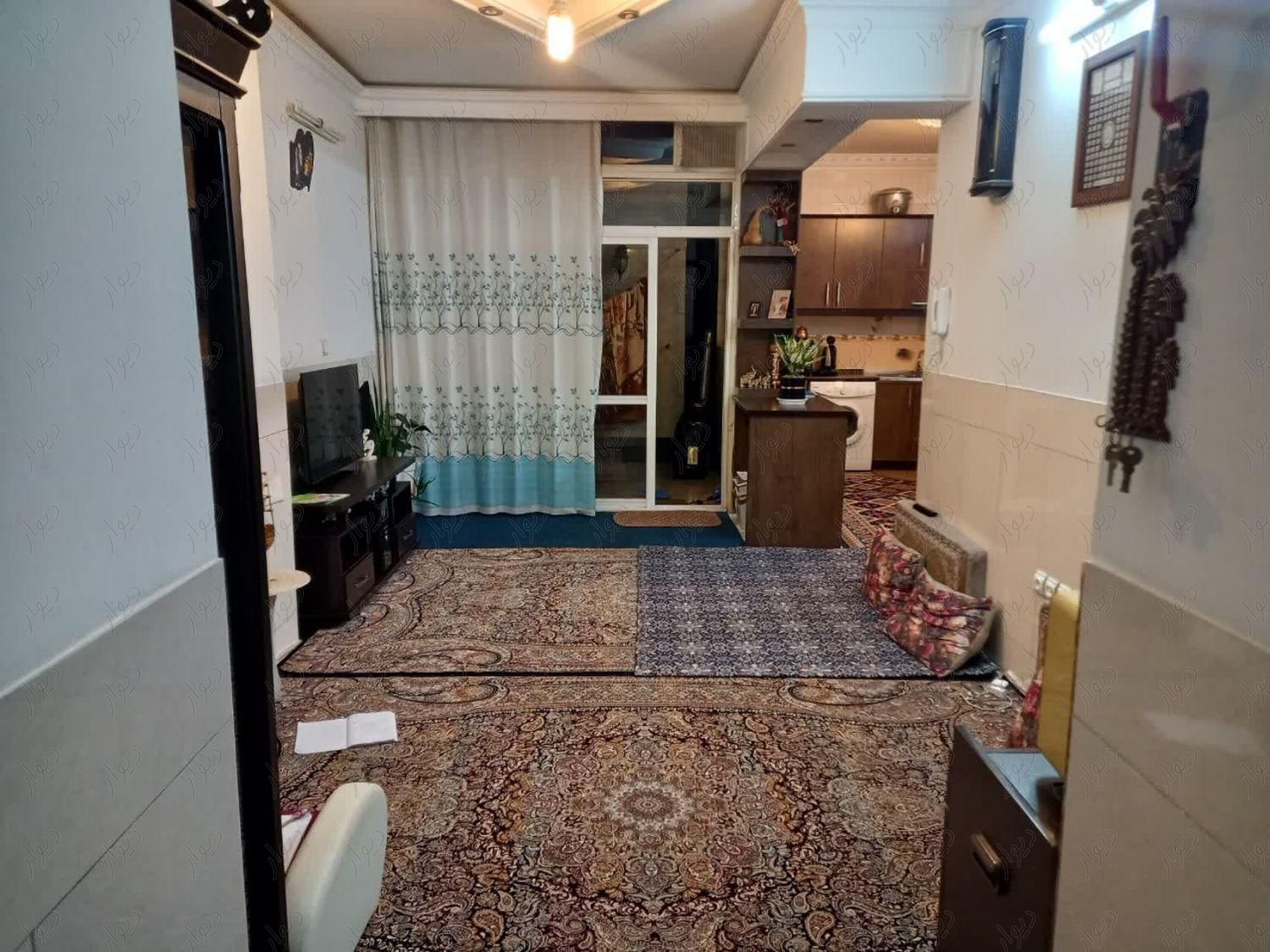 طبقه همکف. تمیز .درب مشترک|اجارهٔ خانه و ویلا|اصفهان, کساره|دیوار