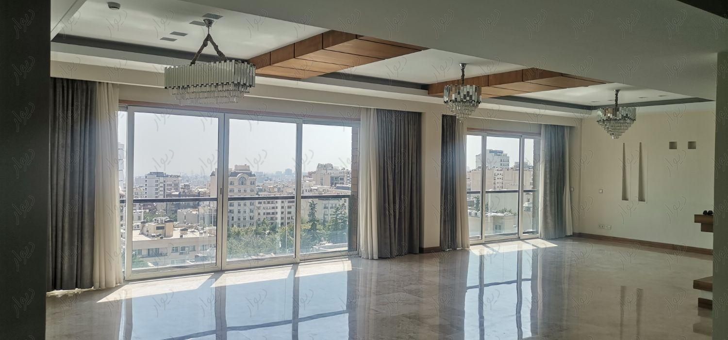 نیاوران ۲۷۰ متر ۳خ عمار (برج باغ هتلینگ)|فروش آپارتمان|تهران, دزاشیب|دیوار