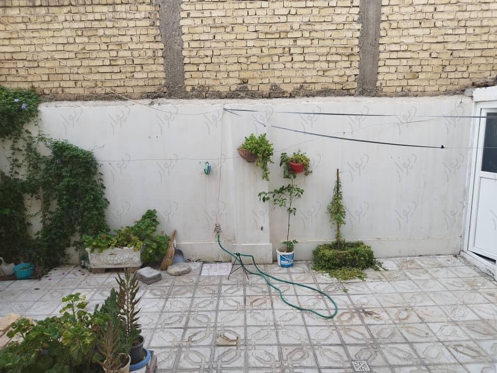 مکانی امن و آرام|اجارهٔ کوتاه مدت آپارتمان و سوئیت|شیراز, شهرک نواب صفوی|دیوار